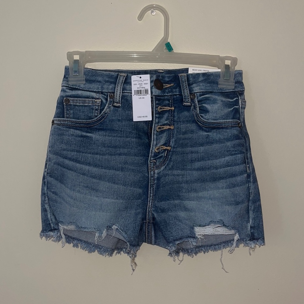 SOLD!!! American Eagle Shorts!